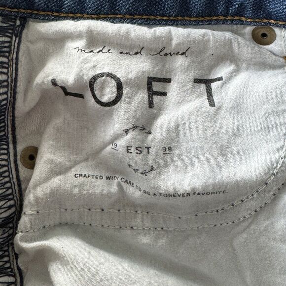 LOFT Petite SZ 6P Mini A-Line Jean Skirt Pockets Distressed Slit Frayed Hem Blue - Picture 5 of 6